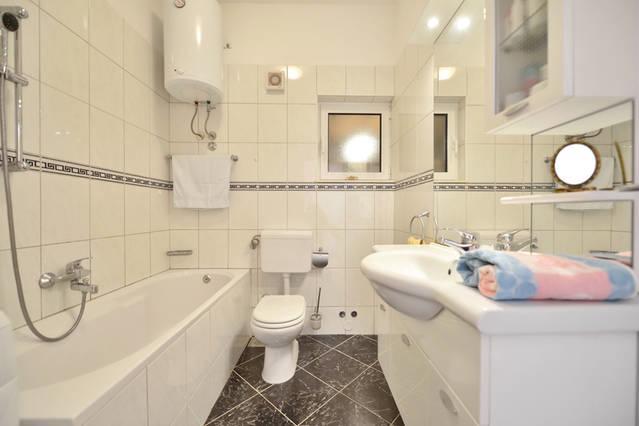 Apartment Lejo Jesenice  Εξωτερικό φωτογραφία